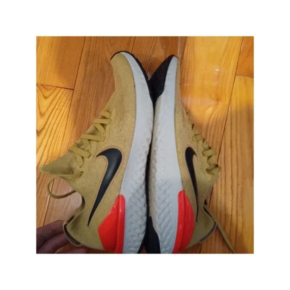 Size 7 - Nike Epic React White - Picture 5 of 5